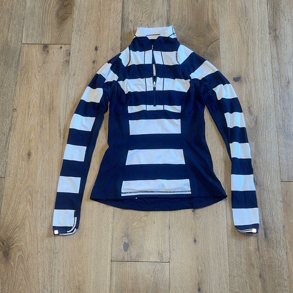LULULEMON Run: Switch Back 1/2 zip top sz 6 Wide Bold Stripe White Deep Indigo - Picture 1 of 7